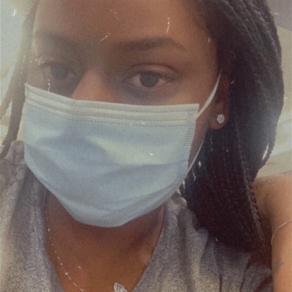 Meet your Posher, Whitley - Picture 1 of 1